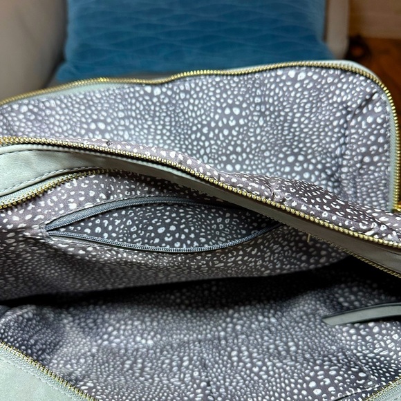 Gray Marbled Faux Leather Satchel with 8 Compartments - Gold Hardware - EUC - Picture 6 of 10